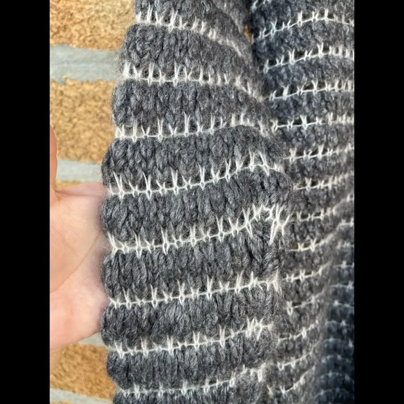 RAG & BONE Greville Sweater size medium - Picture 10 of 13